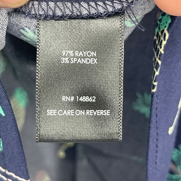 NWT Torrid Navy Blue Short Sleeve Summer Tropical Print Button Up Blouse Size 1 - Picture 6 of 7